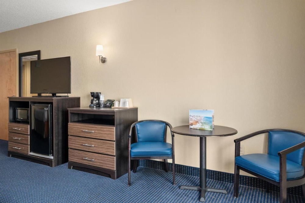 Crystal Beach Hotel Image 7
